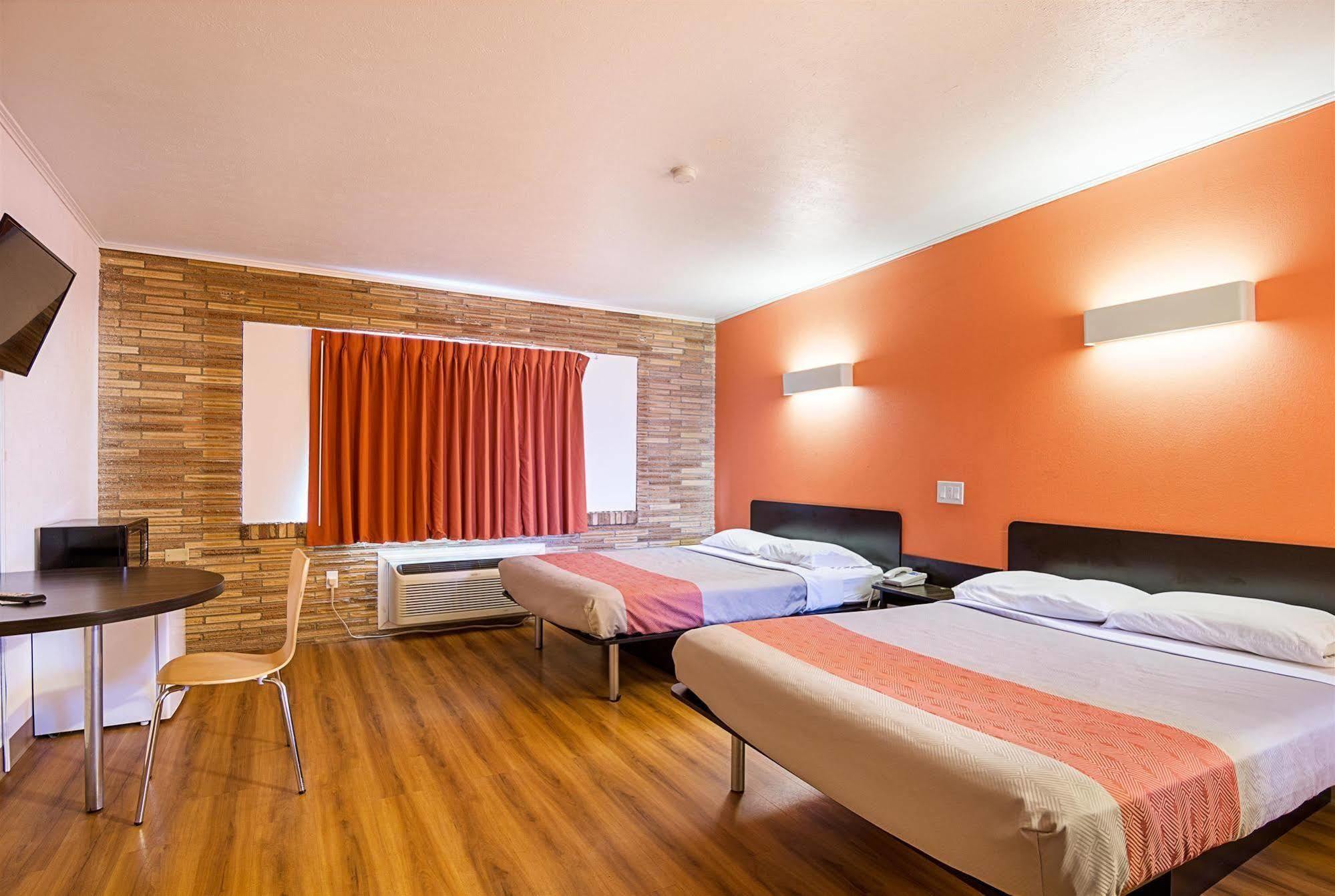 Motel 6 Гоббс Екстер'єр фото